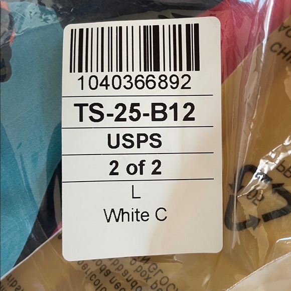 🌟 **Rare Frida Kahlo Print T-Shirt by Zero the Painter** 🌟 - Picture 8 of 8